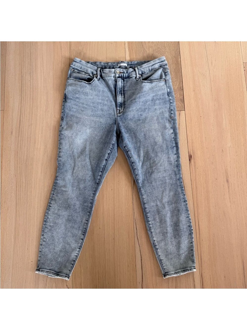 Good American Good Legs Jeans Light Wash Size 18